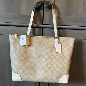 Coach Signature Zip Tote  IM/Light Khaki/Chalk